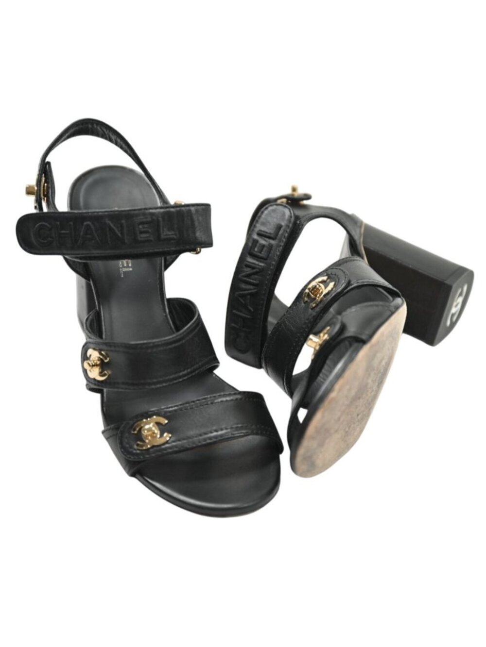 Chanel Turtlock Leather Sandals G37387 in Black